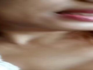 Jung dame rasieren sie haarig muschi und masturbieren: kostenlos erwachsene video f8